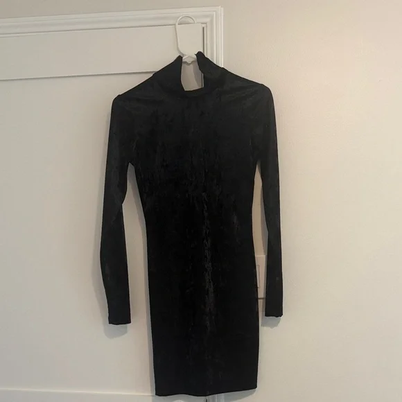 Bumpsuit Velvet Nicole Dress - Picture 3 of 3